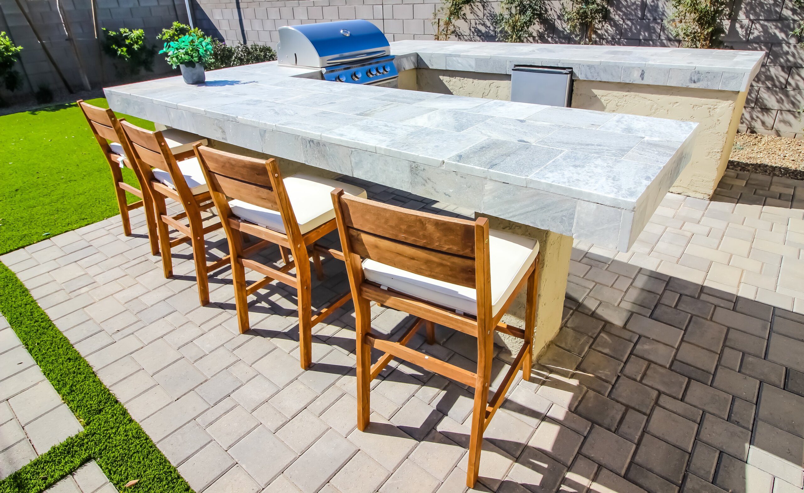 Back Yard Stainless Steel BBQ And Serving Counter